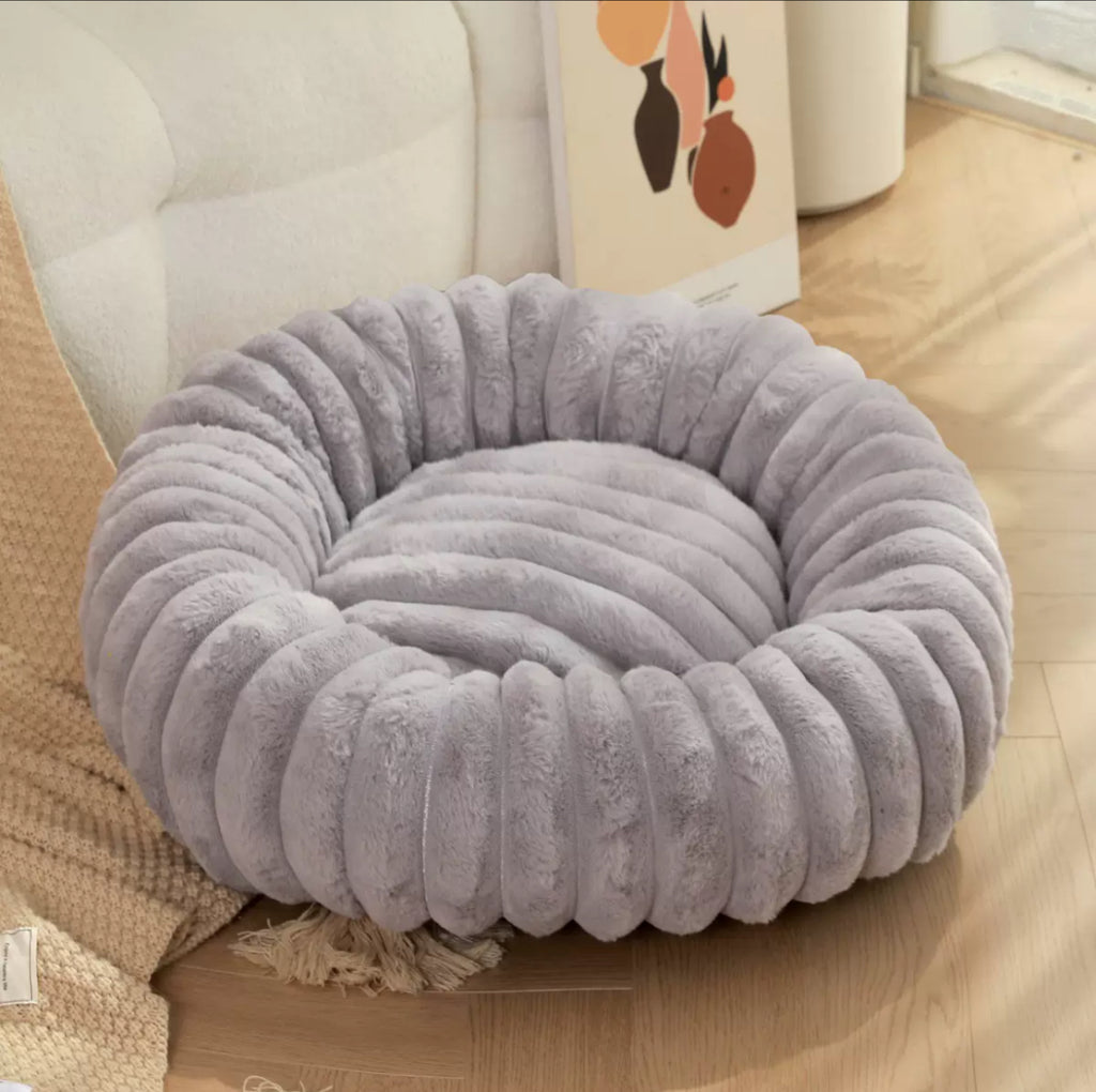 STRAIGHT STRIP PLUSH NEST