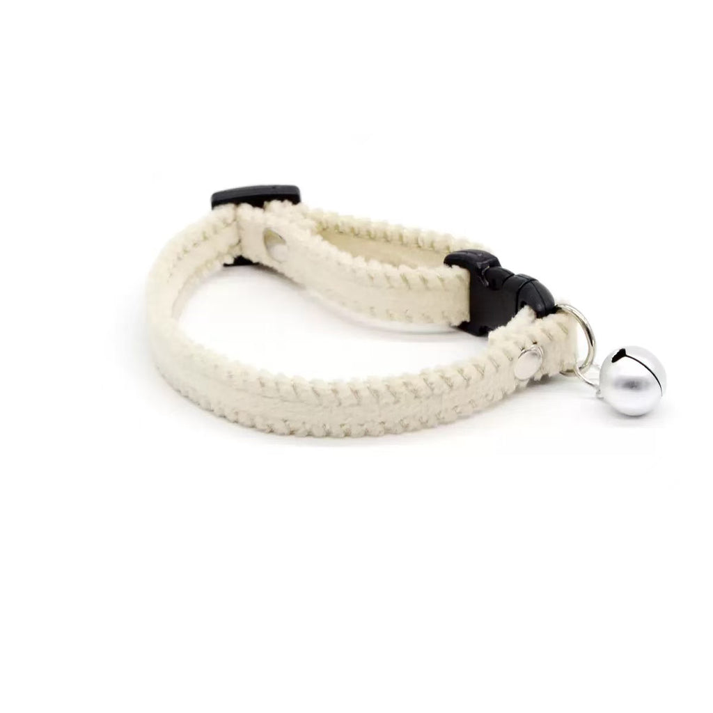 SIMPLE PLUSH BELL COLLAR